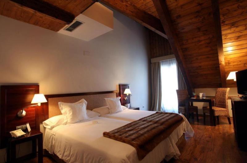 Abadia Del Pirineo Hotel Tramacastilla de Tena Szoba fotó